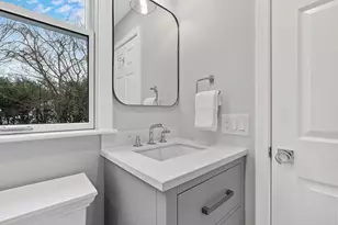 34 Pleasant St, Wellesley, MA 02482 - Photo 15