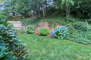 34 Pleasant St, Wellesley, MA 02482 - Photo 27