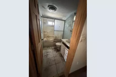 127 Crescent Place, Hanson, MA 02341 - Photo 11