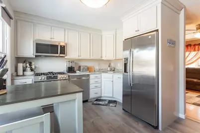 78 Greenbrier Dr, New Bedford, MA 02745 - Photo 7