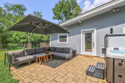 128 Clinton St, Hopkinton, MA 01748 - Photo 23