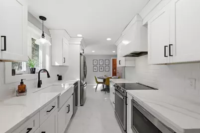 5 Bancroft St, Westfield, MA 01085 - Photo 5