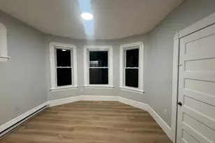 16 Ashton St, Worcester, MA 01605 - Photo 9