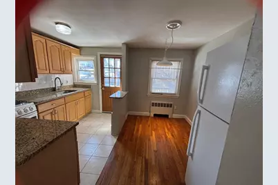 915 Hancock St #2, Quincy, MA 02170 - Photo 5