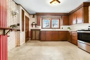 14 Chase St, Danvers, MA 01923 - Photo 19