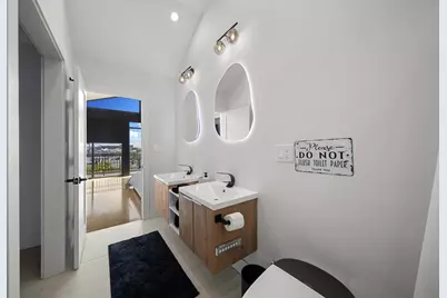 263 Princeton St, Boston, MA 02128 - Photo 9