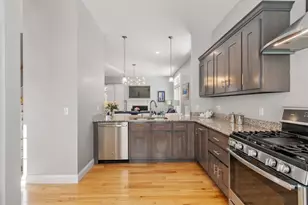 2 Boardwalk Dr, Andover, MA 01810 - Photo 9