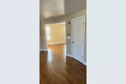 8 Vista Cir, Rutland, MA 01543 - Photo 3