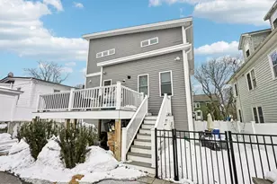 10 Wakefield Ave, Wakefield, MA 01880 - Photo 31