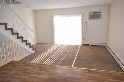 1245 Pawtucket Blvd #4, Lowell, MA 01854 - Photo 7