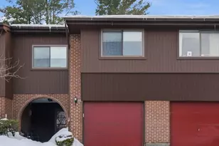 55 Hawthorne Cir, Peabody, MA 01960 - Photo 1