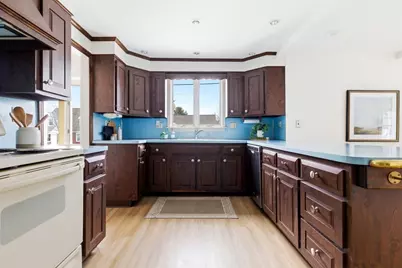 57 Wave Ave, Wakefield, MA 01880 - Photo 11