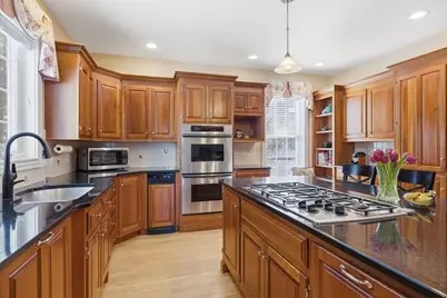 27 Summerfield Rd, Amherst, MA 01002 - Photo 13