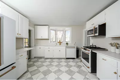 47 Academy Ave, Weymouth, MA 02189 - Photo 13