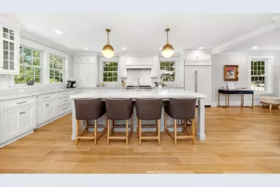 6 Leavitt St, Hingham, MA 02043 - Photo 5