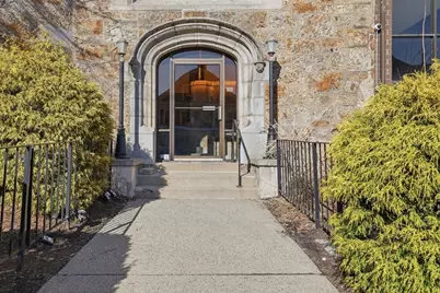 321 Harvard Street #306, Cambridge, MA 02139 - Photo 29