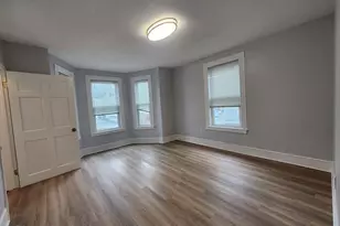 100 Flint, Somerville, MA 02145 - Photo 5