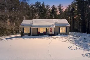 8 Wallis St, Douglas, MA 01516 - Photo 39