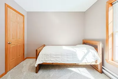 8 Wallis St, Douglas, MA 01516 - Photo 19