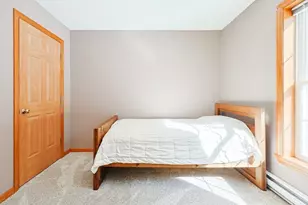 8 Wallis St, Douglas, MA 01516 - Photo 19