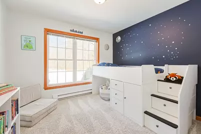 8 Wallis St, Douglas, MA 01516 - Photo 21