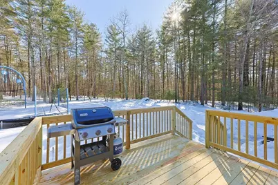 8 Wallis St, Douglas, MA 01516 - Photo 33