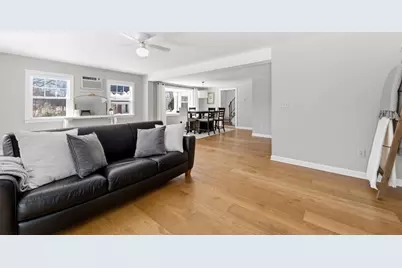 7 Hoyt Ave, Amesbury, MA 01913 - Photo 15