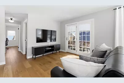 7 Hoyt Ave, Amesbury, MA 01913 - Photo 11