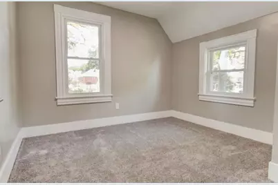 63 Oak St, Ludlow, MA 01056 - Photo 7