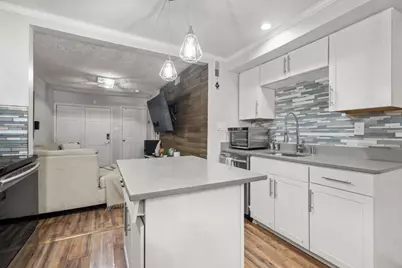 189 Charles Street, Lowell, MA 01852 - Photo 5