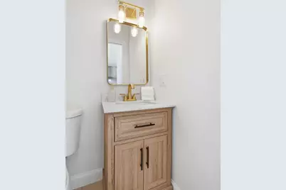 47 Hale St, Leominster, MA 01453 - Photo 17