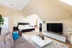 123 Centre St, Brookline, MA 02446 - Photo 25