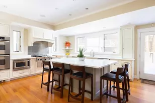123 Centre St, Brookline, MA 02446 - Photo 9