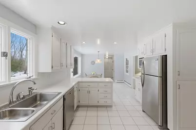 100 Magnolia Dr, Westwood, MA 02090 - Photo 9