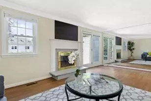 546 Lincoln St, Waltham, MA 02451 - Photo 3