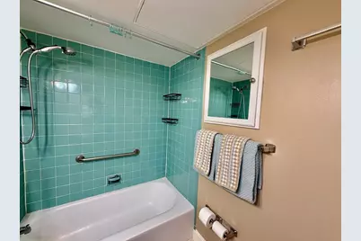 70 Southbridge St #703, Worcester, MA 01608 - Photo 11