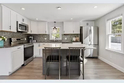 2 Riverlin Pkwy, Millbury, MA 01527 - Photo 7