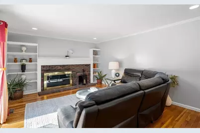 61 Lincoln Rd, Sharon, MA 02067 - Photo 9