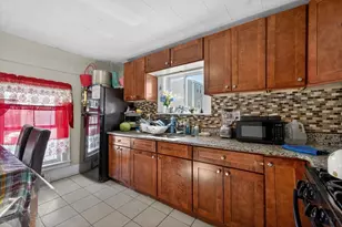 6 Morris St, Lynn, MA 01905 - Photo 17