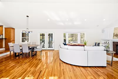 391 Maple St, Carlisle, MA 01741 - Photo 3