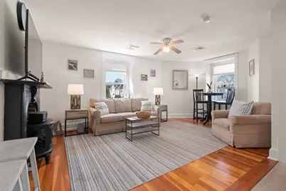 103 State St #6, Newburyport, MA 01950 - Photo 3