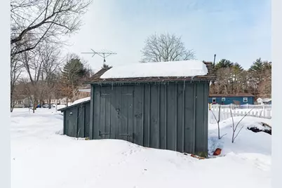 140 Slumber Ln, Springfield, MA 01128 - Photo 23