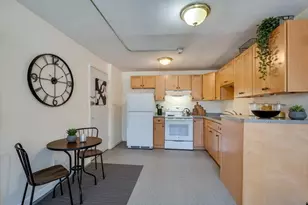70 Jamaicaway, Boston, MA 02130 - Photo 3