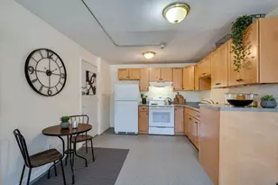 70 Jamaicaway, Boston, MA 02130 - Photo 3
