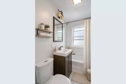 193 Florence St #2, Boston, MA 02131 - Photo 5