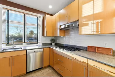 38 Brookford St #2, Cambridge, MA 02140 - Photo 11