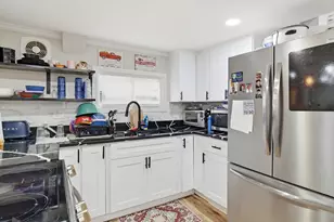 238 E Main St, Chicopee, MA 01020 - Photo 15