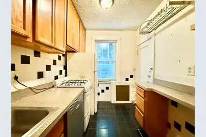 26 Chiswick Rd #6, Boston, MA 02135 - Photo 5