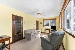 16-18 Pondview Rd, Arlington, MA 02474 - Photo 15