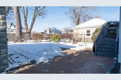 16-18 Pondview Rd, Arlington, MA 02474 - Photo 33